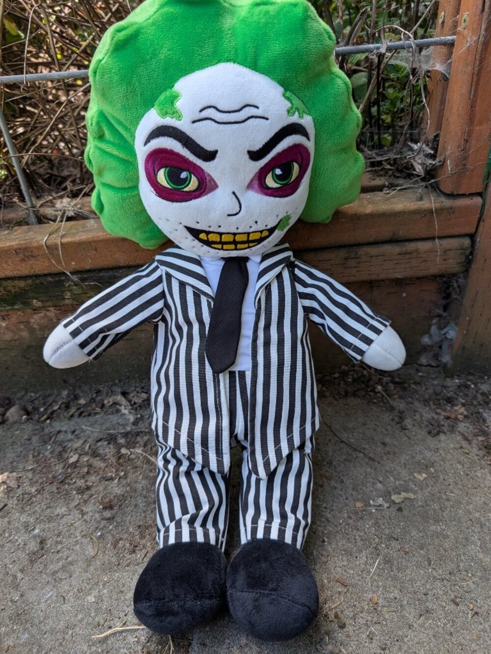 Spirit Halloween Beetlejuice plushies set of 3 - Picture 2 of 9